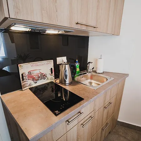 Downtown Luxury Apartments With Hot Tub Vodice Exterior photo