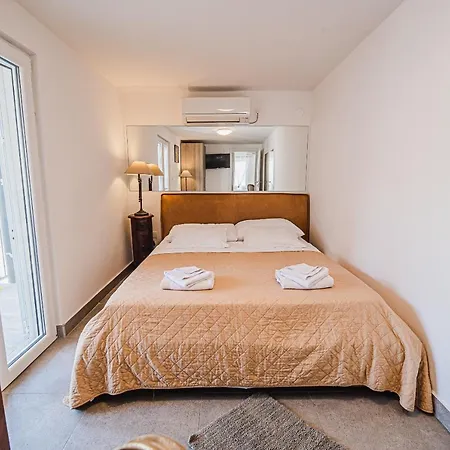 Downtown Luxury Apartments With Hot Tub Vodice Exterior photo