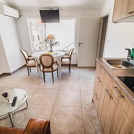 Downtown Luxury Apartments With Hot Tub Vodice Room photo