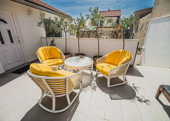 Downtown Luxury Apartments With Hot Tub