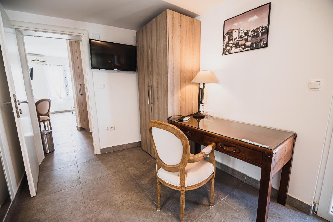 Apartment Downtown Luxury With Hot Tub *