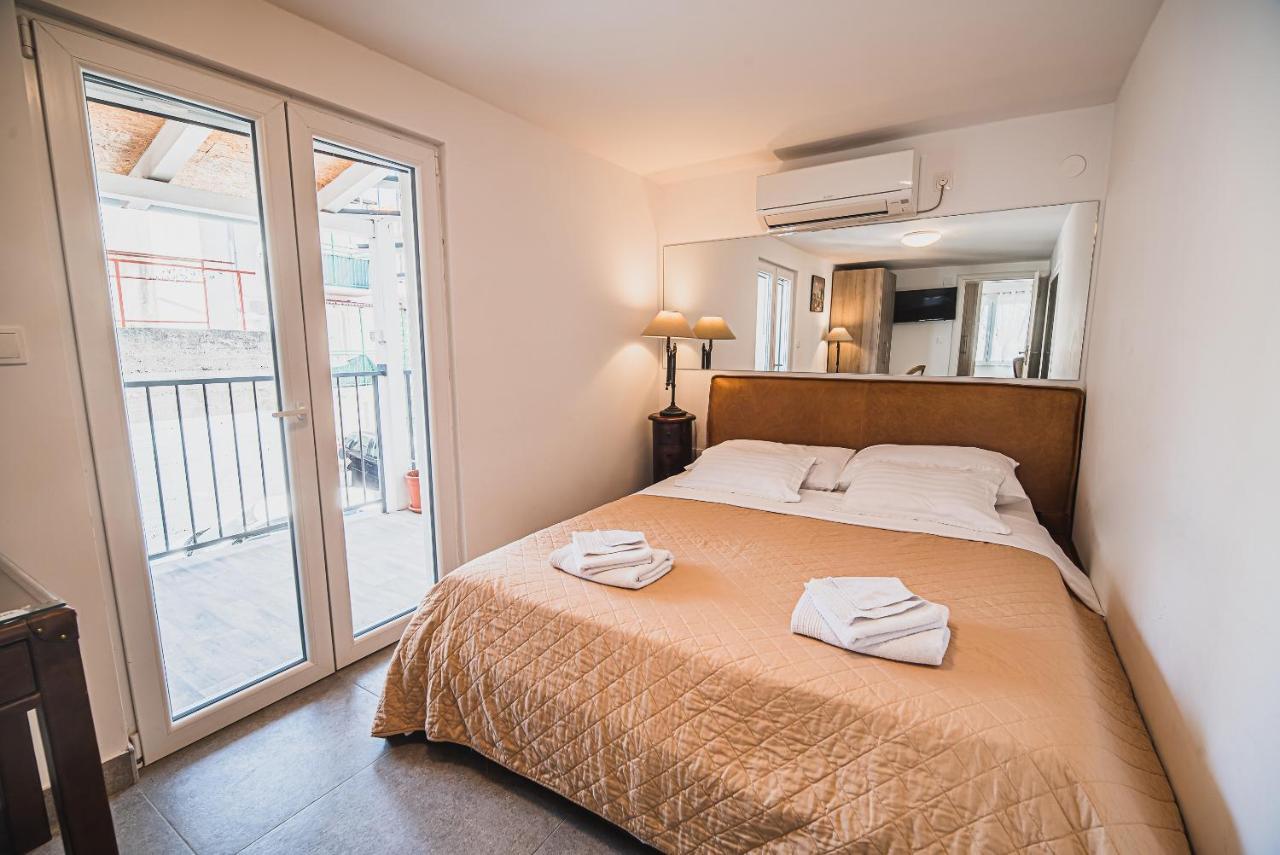 Downtown Luxury With Hot Tub Apartment Vodice