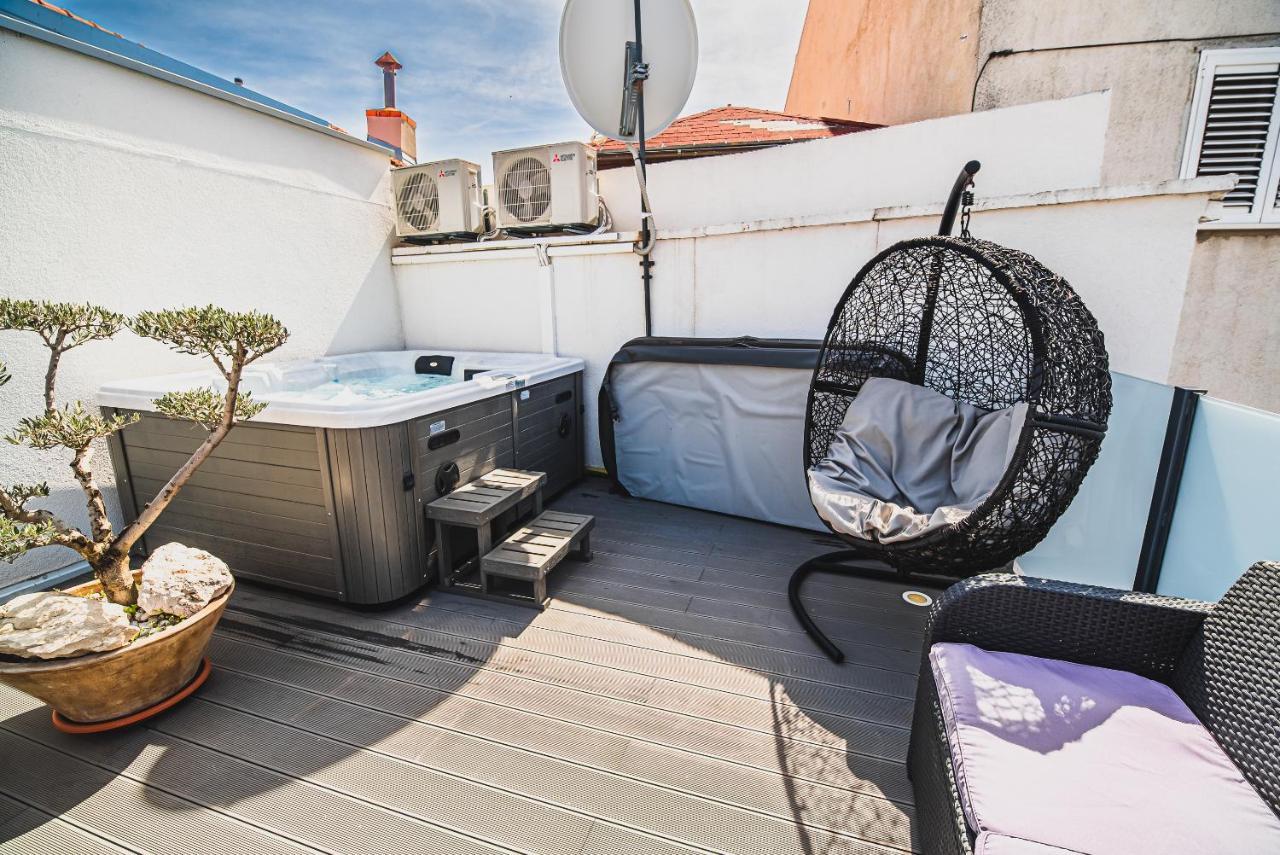 Apartment Downtown Luxury With Hot Tub Vodice
