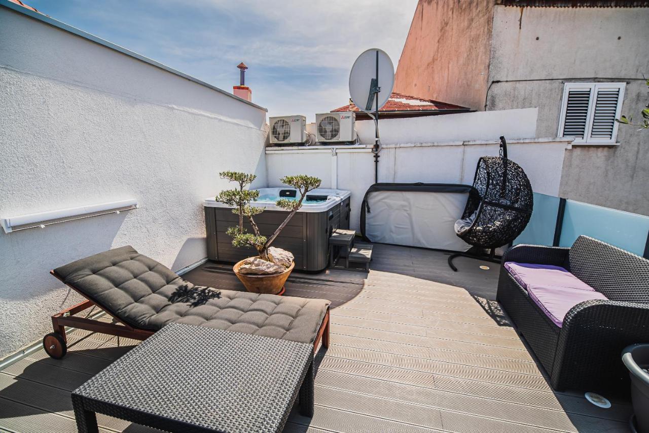 Apartment Downtown Luxury With Hot Tub Vodice